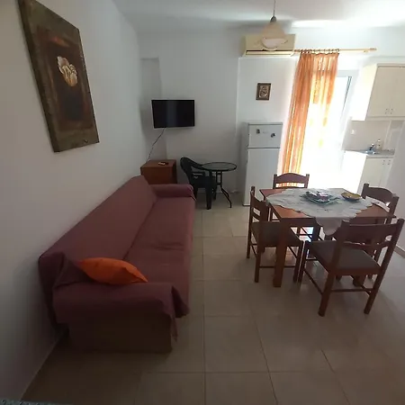 Διαμέρισμα Central Rooms Μακρύγιαλος